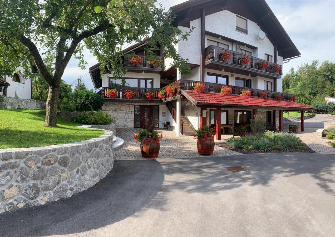 Zigon Bed & Breakfast Logatec Zewnętrze zdjęcie